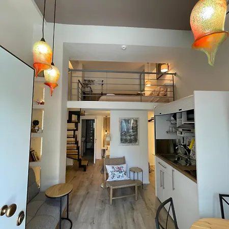 Elizabeth's Loft Saloniki